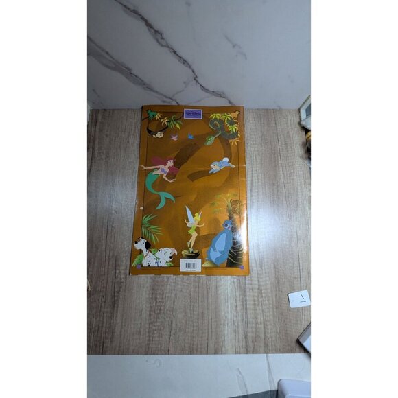 Walt Disney Treasure Cove Storybook 101 Dalmatians Paperback 1991 17x11" - Picture 7 of 7